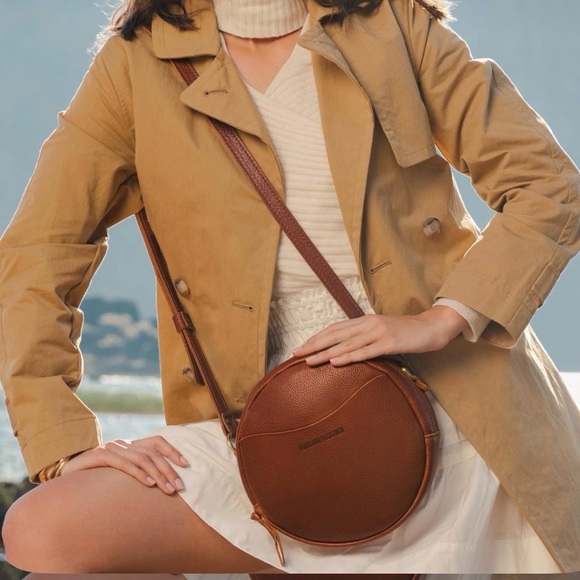 Portland Leather Circle Crossbody in Nutmeg - Picture 3 of 6